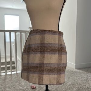 LuLus plaid skirt